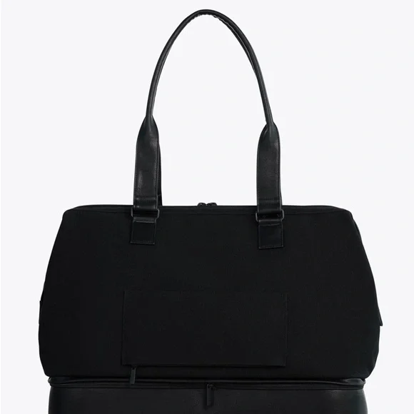 NWT Beis Weekender Bag in Black - Picture 2 of 3